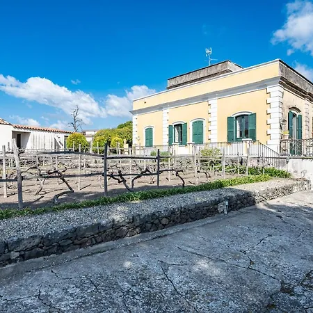 Ninina Nel Cuore Del Parco Dell'etna X10 *
